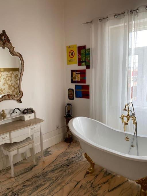 Mermeid Romantic Appartment OOporto Exteriör bild